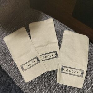 100% Auth Gucci Authentic Silver Pouch Sleeper Bag Jewelry Holder